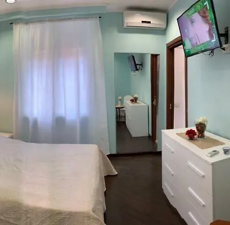 Piazza Istria Bed & Breakfast 3*