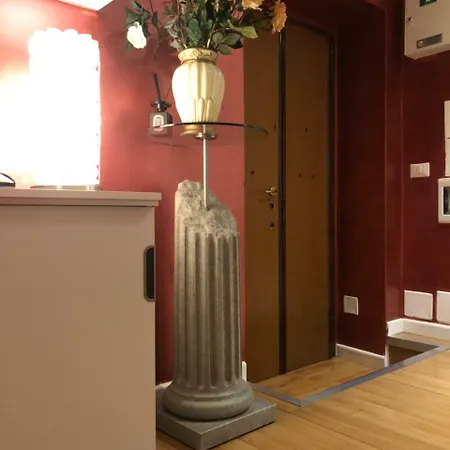 Guest house Residenza Giulia Al Colosseo 3*