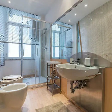Apartment San Giovanni & Colosseo Roomy Flat