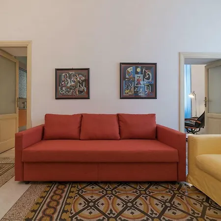 San Giovanni & Colosseo Roomy Flat Apartment Rom