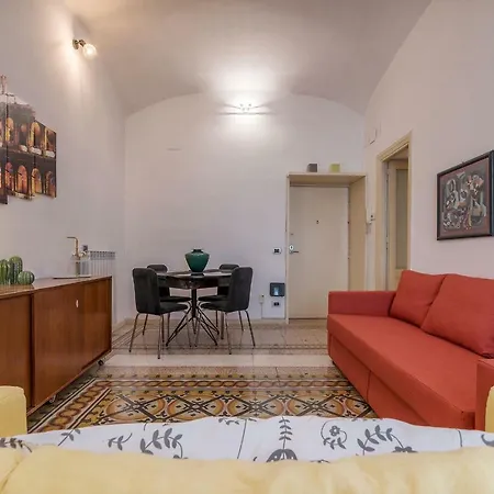 Apartment San Giovanni & Colosseo Roomy Flat *
