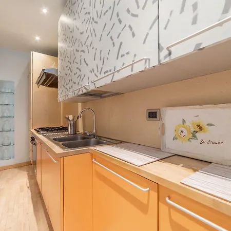 Apartment San Giovanni & Colosseo Roomy Flat Rom
