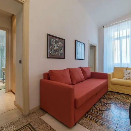 San Giovanni & Colosseo Roomy Flat Rom