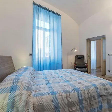 San Giovanni & Colosseo Roomy Flat Apartment Rom