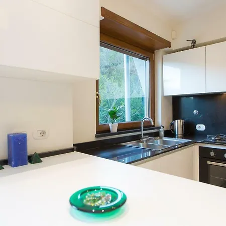 In Panorama Penthouse Apartment *