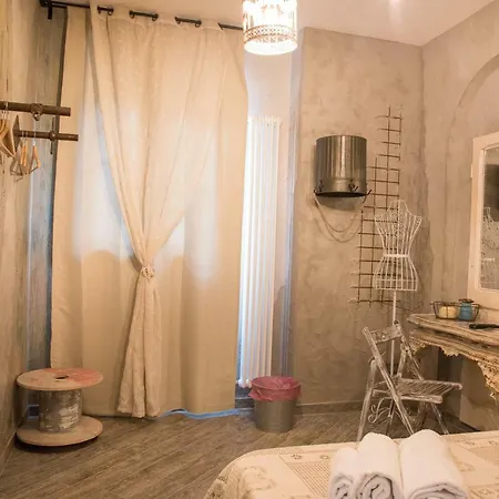 Mancini Shabby House Affittacamere 3*