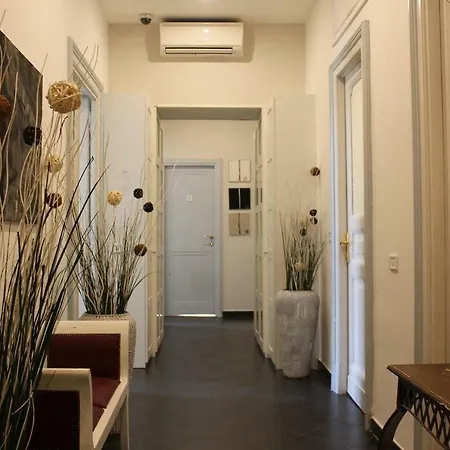 Little Rose 5* Rome