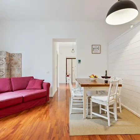 Colosseo Apartment *
