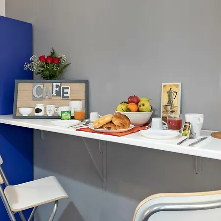 Colosseo Apartment *