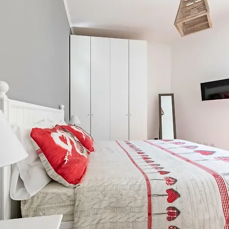 Colosseo Apartment *