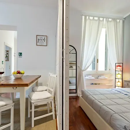 Colosseo Apartment *