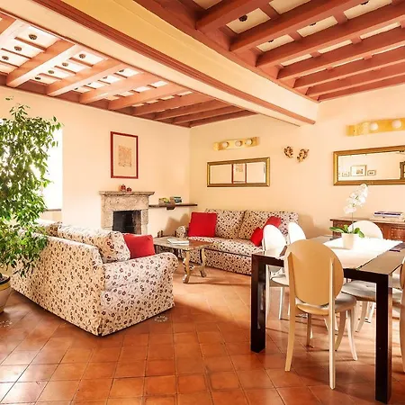 Principessa Trevi Apartment Rom