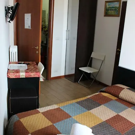 Bed & Breakfast Casa Dell'amicizia Rome
