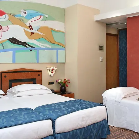 Best Western Artdeco Hotel 4*