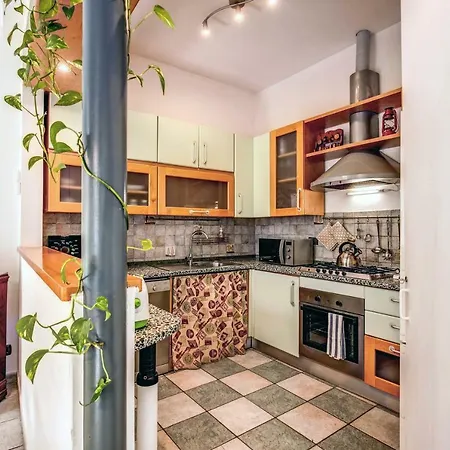 Apartment Domus Lunae