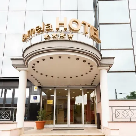 Ih La Mela Hotel 4*