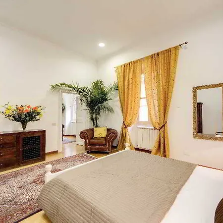 Hotel Spanish Steps Relais 5*