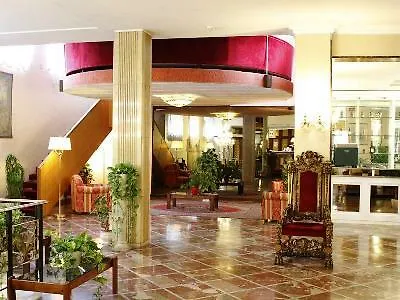 Lh Grand Hermitage מלון 4*