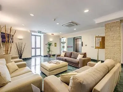 Hotel Romoli