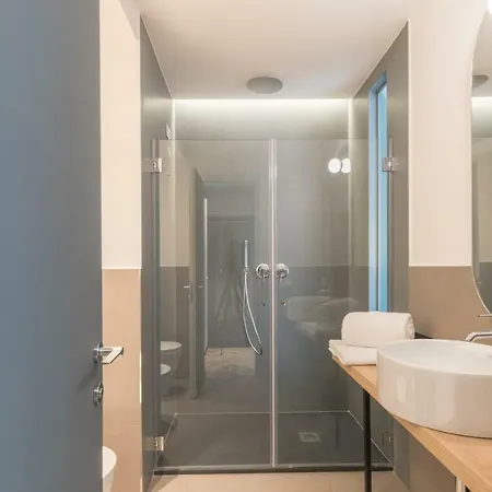 Florea Palace 招待所 *
