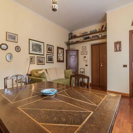 Domus Aurea & Colosseo Sweet Flat Roma