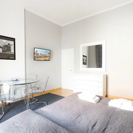 Monti Bright S&ar Apartment