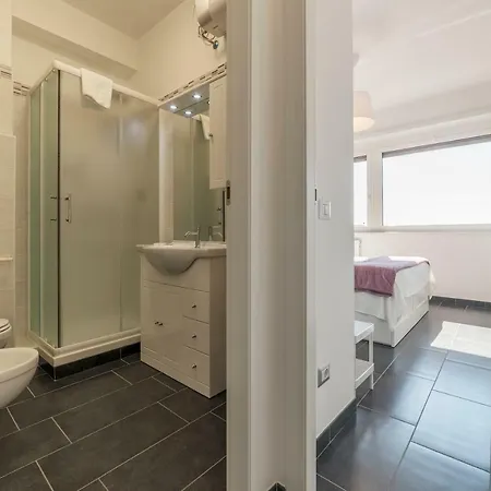 Nomentana White By Ghor Apartment Rome