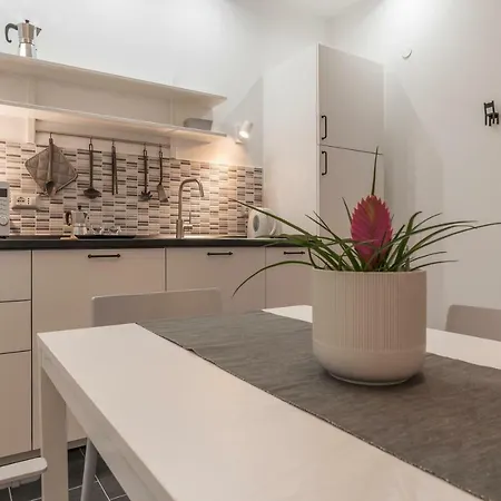 Apartment Nomentana White By Ghor