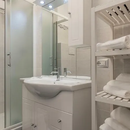 Nomentana White By Ghor Apartment Rome