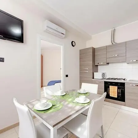 Apartment A - Cinecitta Rome