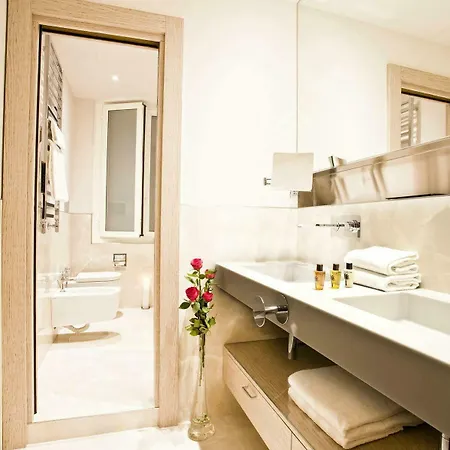 Corso 12 Bed & Breakfast Rome