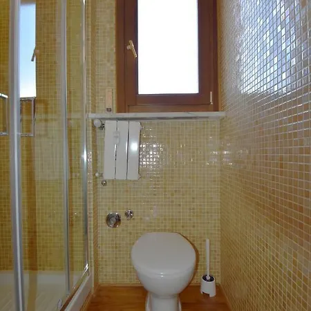 And Warm Guest house *