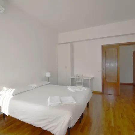 And Warm Guest house