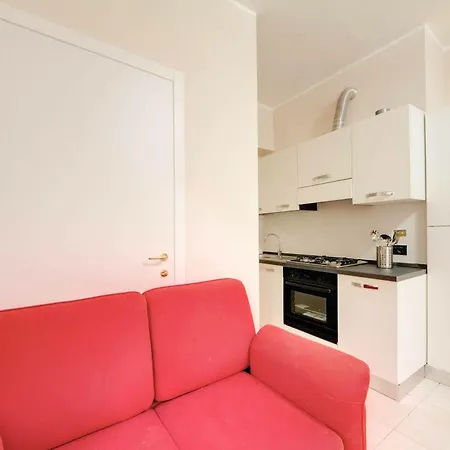 A - Cinecitta Apartment *