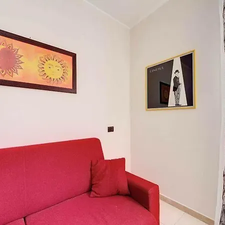 Apartment A - Cinecitta Rome