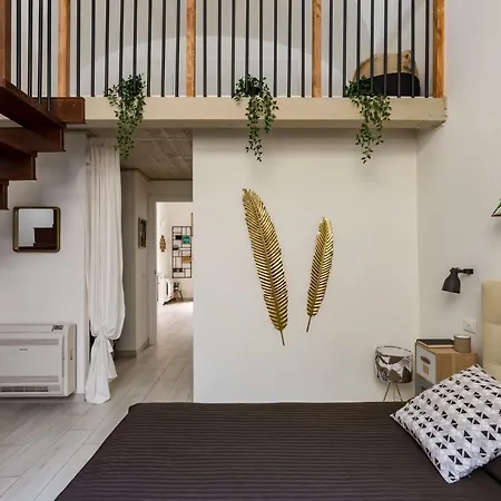 Urban House Apartment *