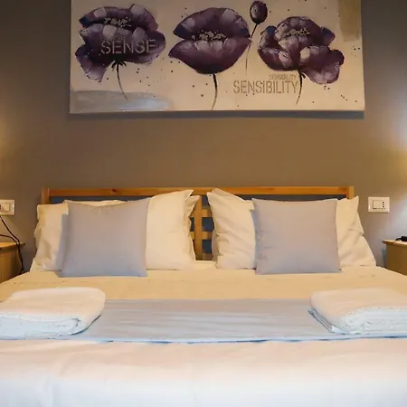 Guest house Etruska Porta Pia 2*