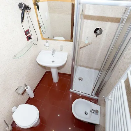 Bed & Breakfast Domusamor Colosseo 2*