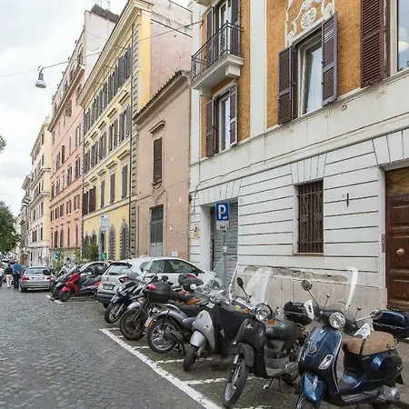 In Borgo Angelico Terrace Apartment *