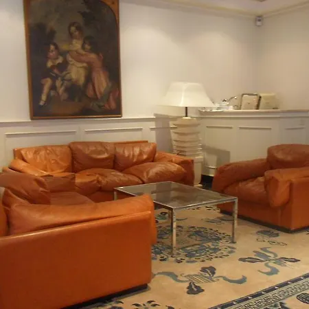 Sacconi Aparthotel 4*