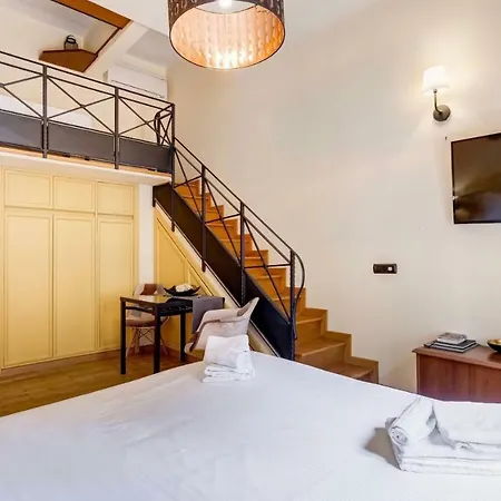 La Maisonette *