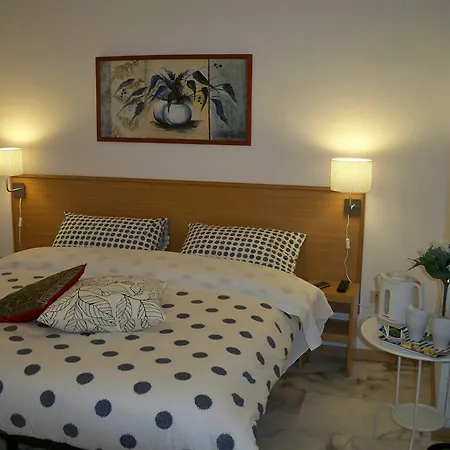 Aurelia 429 Fine Town House