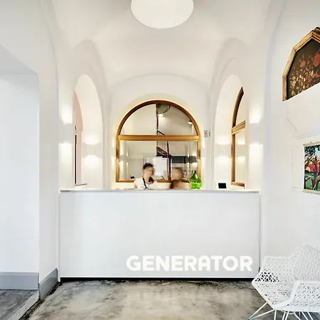 Hostal Generator