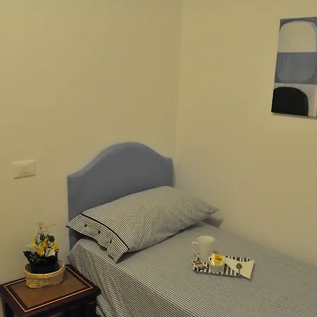 Aurelia 429 Fine Town House 2*