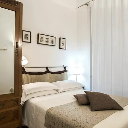B&B Arco Del Lauro