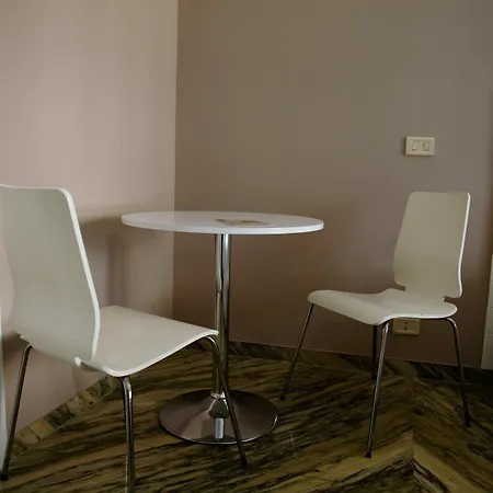 Alojamento de Acomodação e Pequeno-almoço Talenti Breme