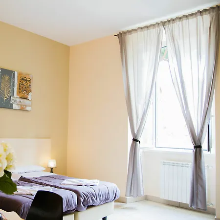 Mosaic Central Guest House 3*