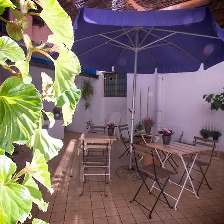 Casa Maplink Pensión 2*