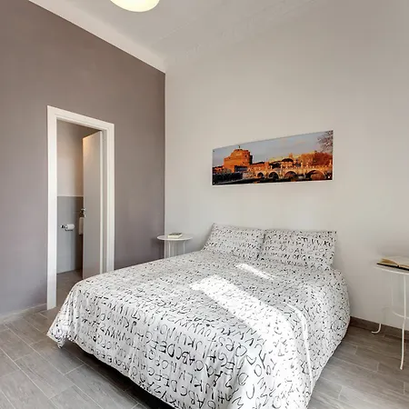 Domus 78 3* Rome