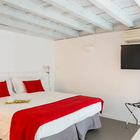 Cancelleria Comfort 3* Rome